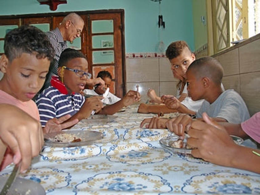We helpen de straatkinderen in Rio